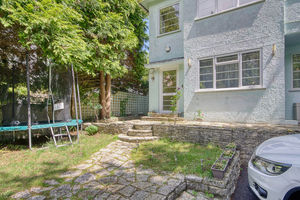 Front External- click for photo gallery